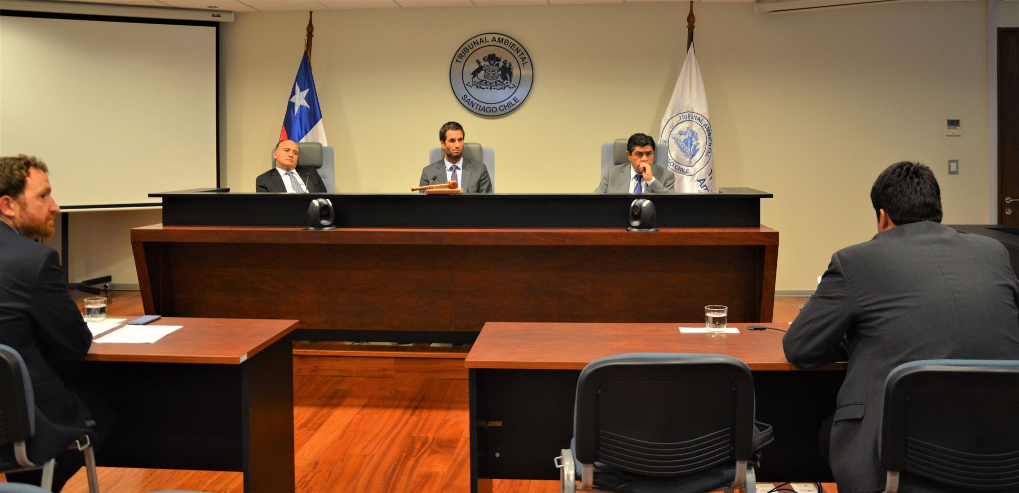 Tribunal llevó a cabo audiencia en reclamación de TurBus contra la SMA asociada a procedimiento sancionatorio contra la empresa por infracción a la norma de emisión de ruidos Tribunal llevó a cabo audiencia en reclamación de TurBus contra la SMA asociada a procedimiento sancionatorio contra la empresa por infracción a la norma de emisión de ruidos