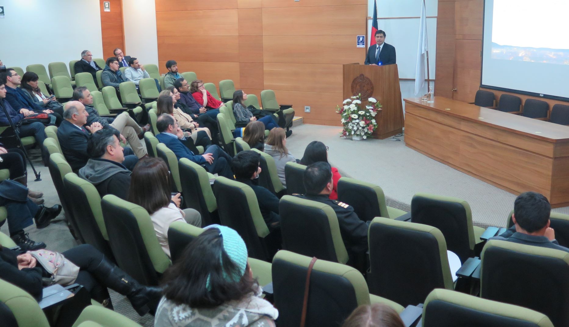 Ministro Felipe Sabando dictó clase inaugural del Programa de Magíster de Medio Ambiente de la Universidad Católica de la Santísima Concepción Ministro Felipe Sabando dictó clase inaugural del Programa de Magíster de Medio Ambiente de la Universidad Católica de la Santísima Concepción