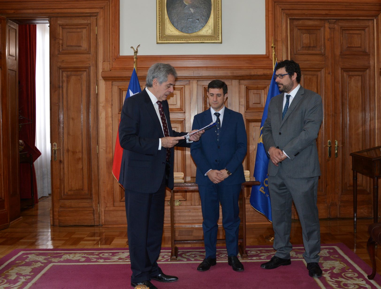 Abogado Cristián Delpiano juró como ministro titular del Tribunal Ambiental de Santiago Abogado Cristián Delpiano juró como ministro titular del Tribunal Ambiental de Santiago